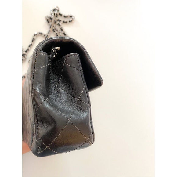 ▫️Chanel▫️ Quilted Mini Flap Charcoal Crossbody - Picture 7 of 13